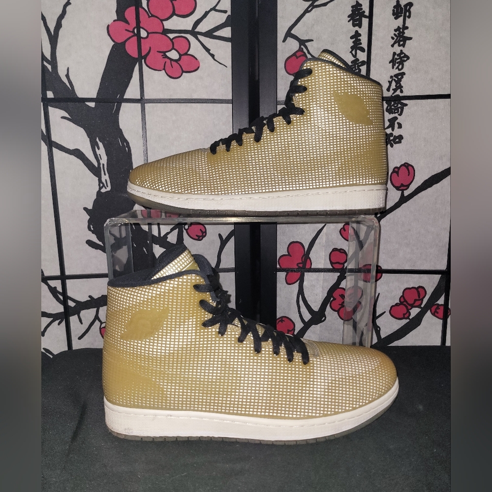 Jordan 1 Retro 4Lab1 Glow Sneakers